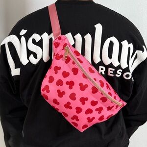 Mickey & Hearts Fanny Pack NEW